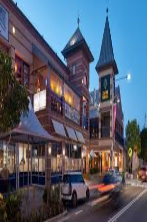 Main st. Castle Hill